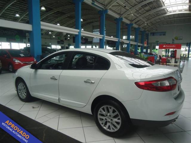 RENAULT FLUENCE DYNAMIQUE 2.0 4P FLEX AUTOMATICO - Foto 4