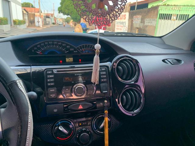 Vendendo Carro ETIOS XL SEDAN 1.5 FLEX 16V - Foto 3