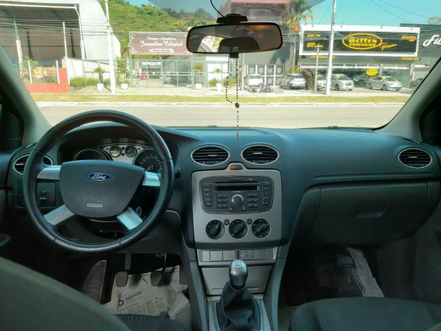 Ford Focus 1.6 GLX Manual - Muito Novo - Procurar Raphael Moreira - Foto 7