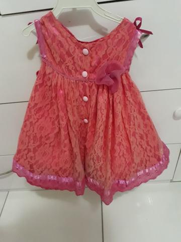 Vestidos Semi-novos 2 anos - Foto 4