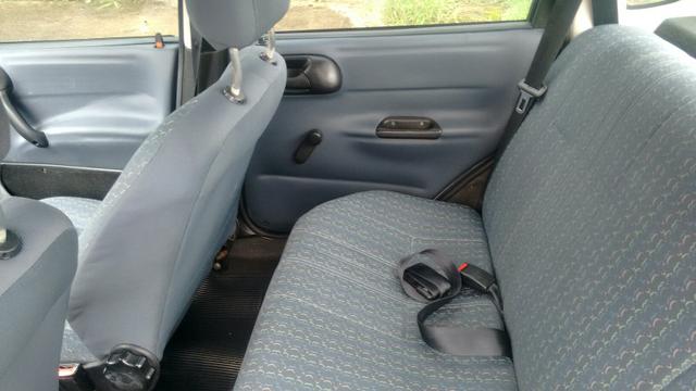 Vendo Corsa sedan ano 2000 básico 1.0 8v - Foto 13
