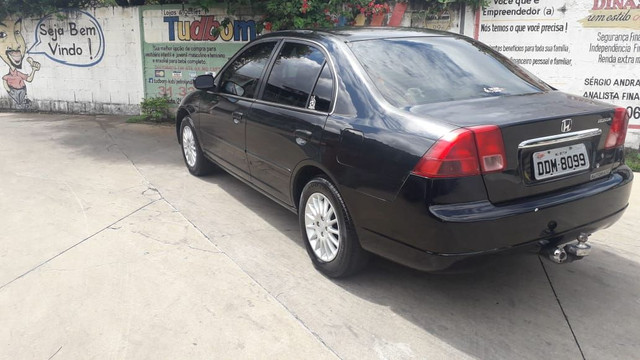 Honda Civic. 13.000 - Foto 2