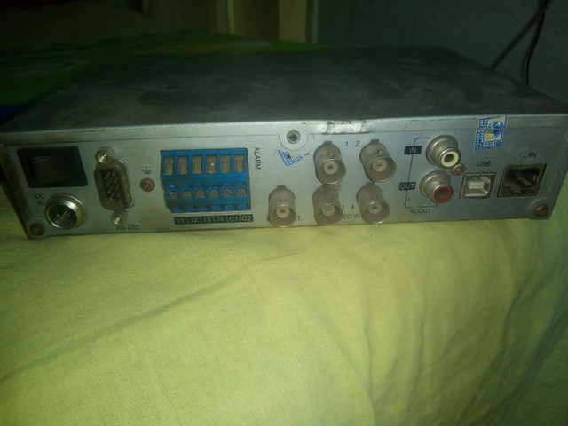 Gravadora de câmeras de segurança uma Fonte e um mine amplificador. Tudo funcionando. - Foto 2