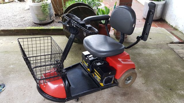 Scooter para idoso triciclo quadriciclo eletrico deficiente para passear e compras
