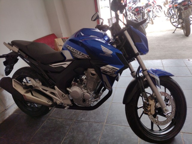 MOTOCICLETAS HONDA