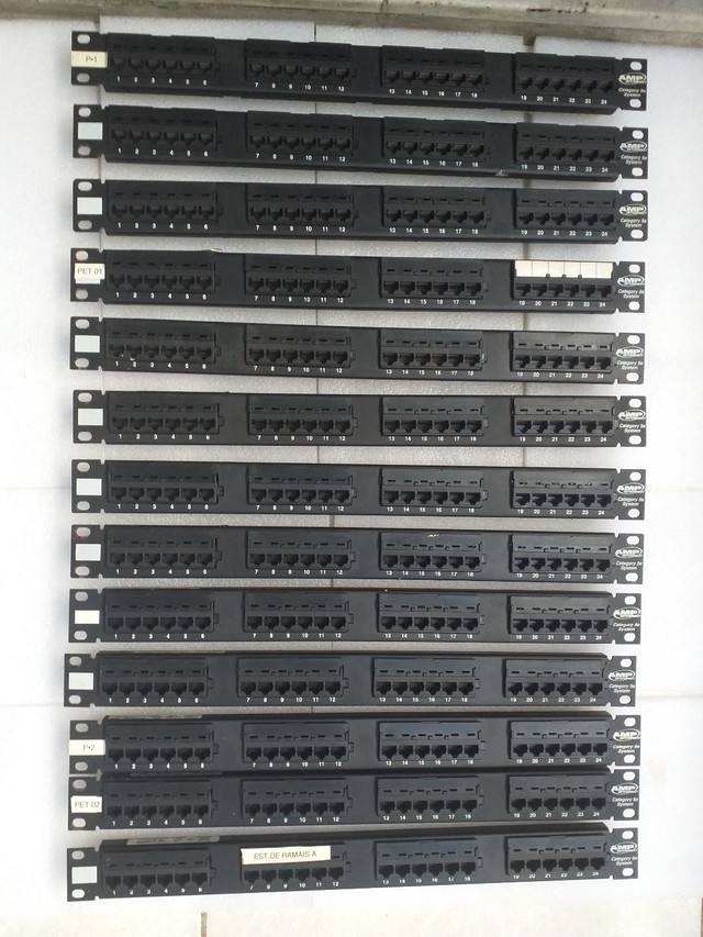 Patch panel 24 portas Cat 5e lote com 13 unidades usados 