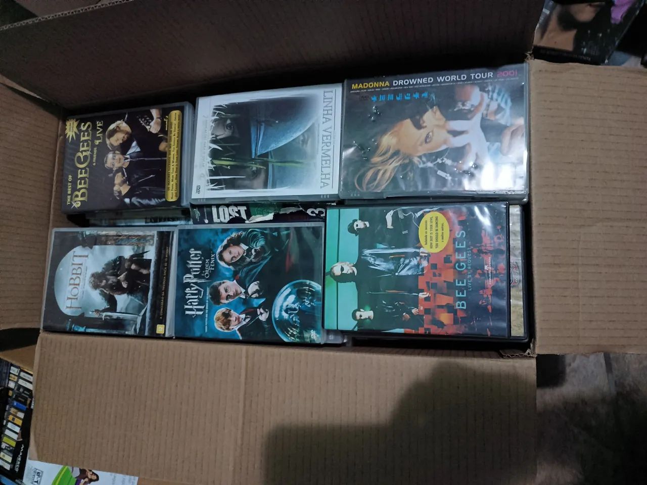 Lote com Aprox 1400 dvds originais vários gêneros 