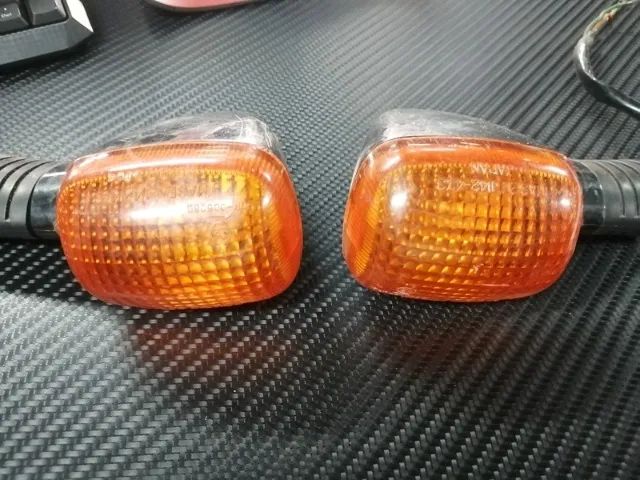 1 par de setas piscas original honda completo cbx 750 f  - Foto 4