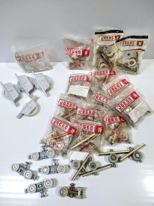 Roldanas para porta de correr e 04 roldanas de portão - Foto 3