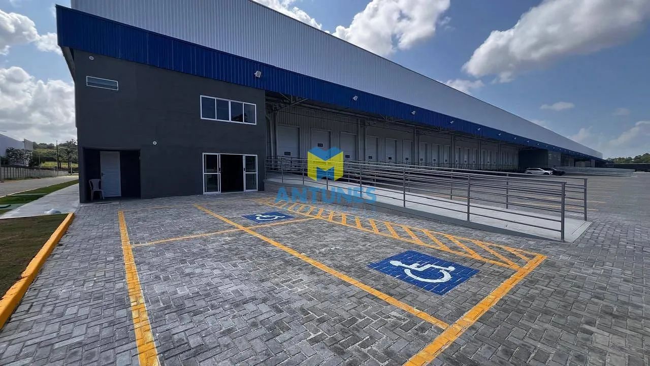 Alugue galpão 10918,88m² em condomínio com 18 docas e pátio. Em Prazeres, as margens BR-10