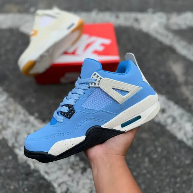 Tênis Jordan 4