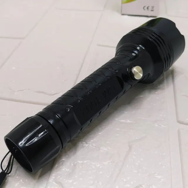 Lanterna De Mão Led A Pilha  Cm-1602 - Foto 2