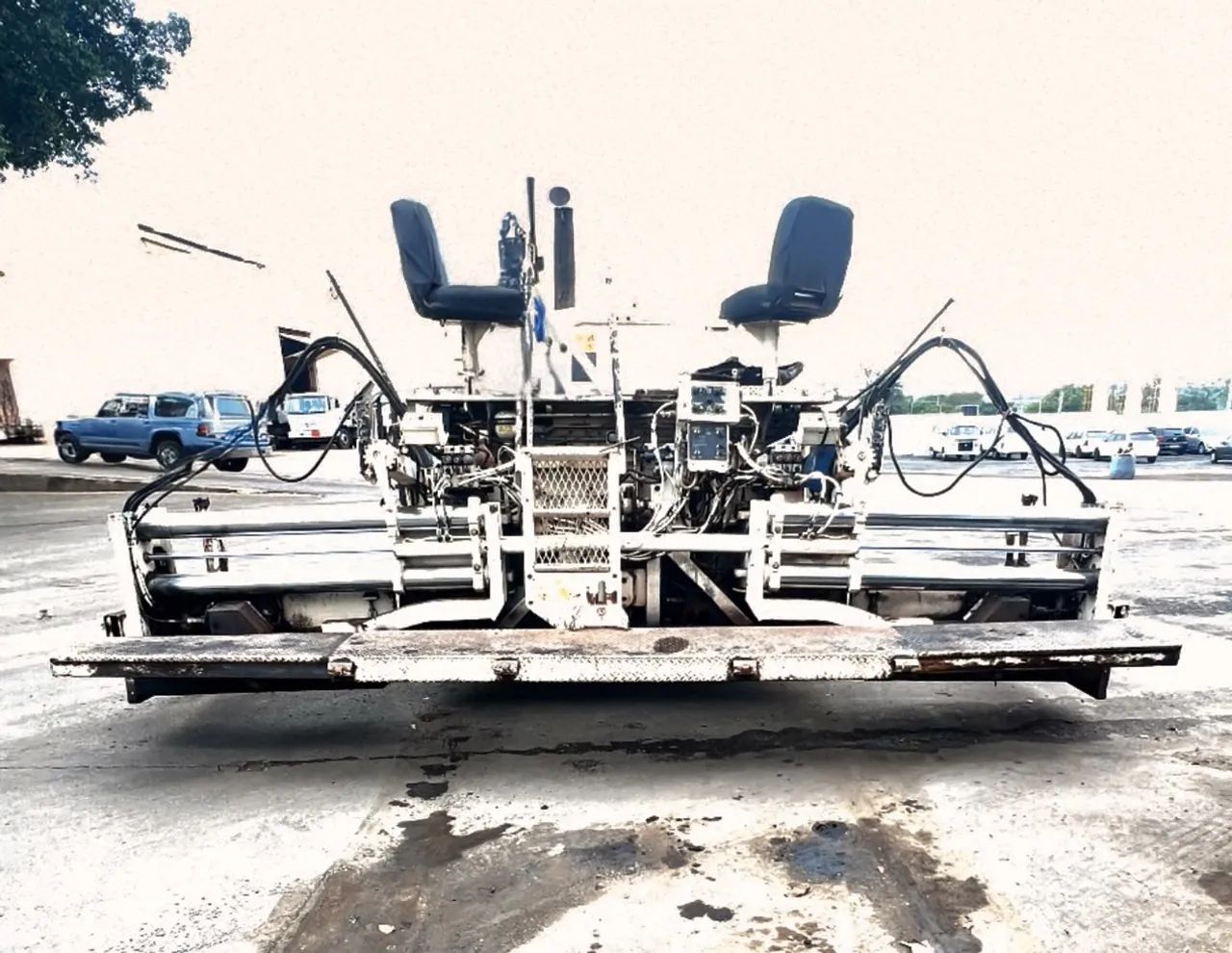 Vibroacabadora Terex CR362L ano 2008 com 6000 horas e esteiras de borracha novas, em SP - Foto 3