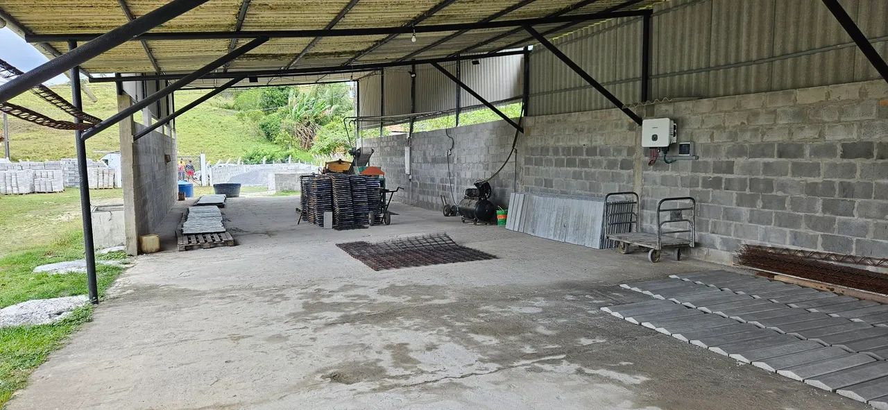 Pingadeira  de concreto,  com ferro64169237457282121