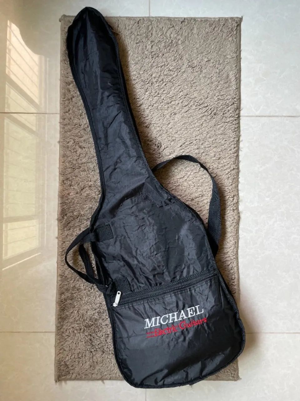 Guitarra Michael Stratocaster64520755123330123