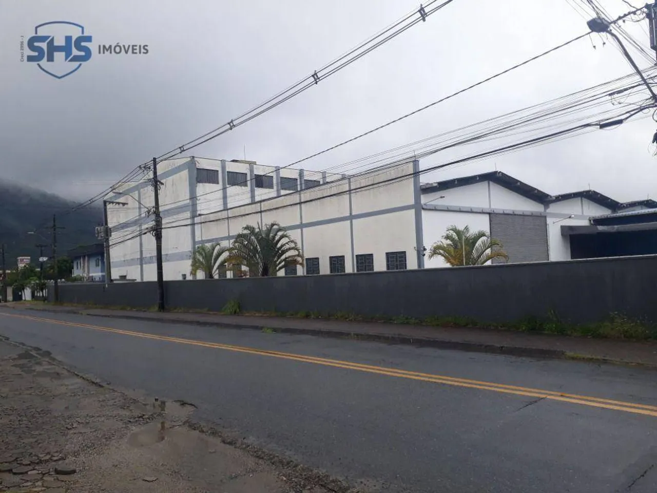 Galpão em Blumenau para locação com 3900m² - Água Verde