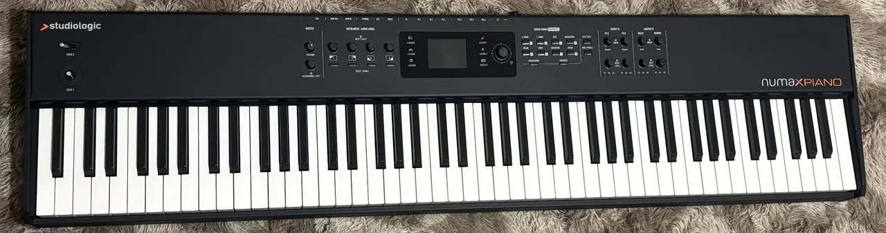 Teclado Studiologic numaxPIANO 88