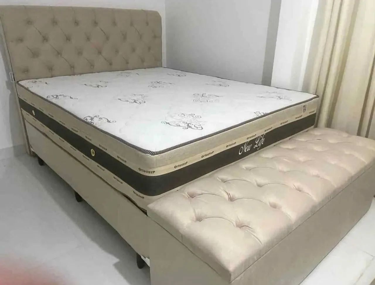 Cama Box Casal Completa com Cabeceira  e recamier * Puff