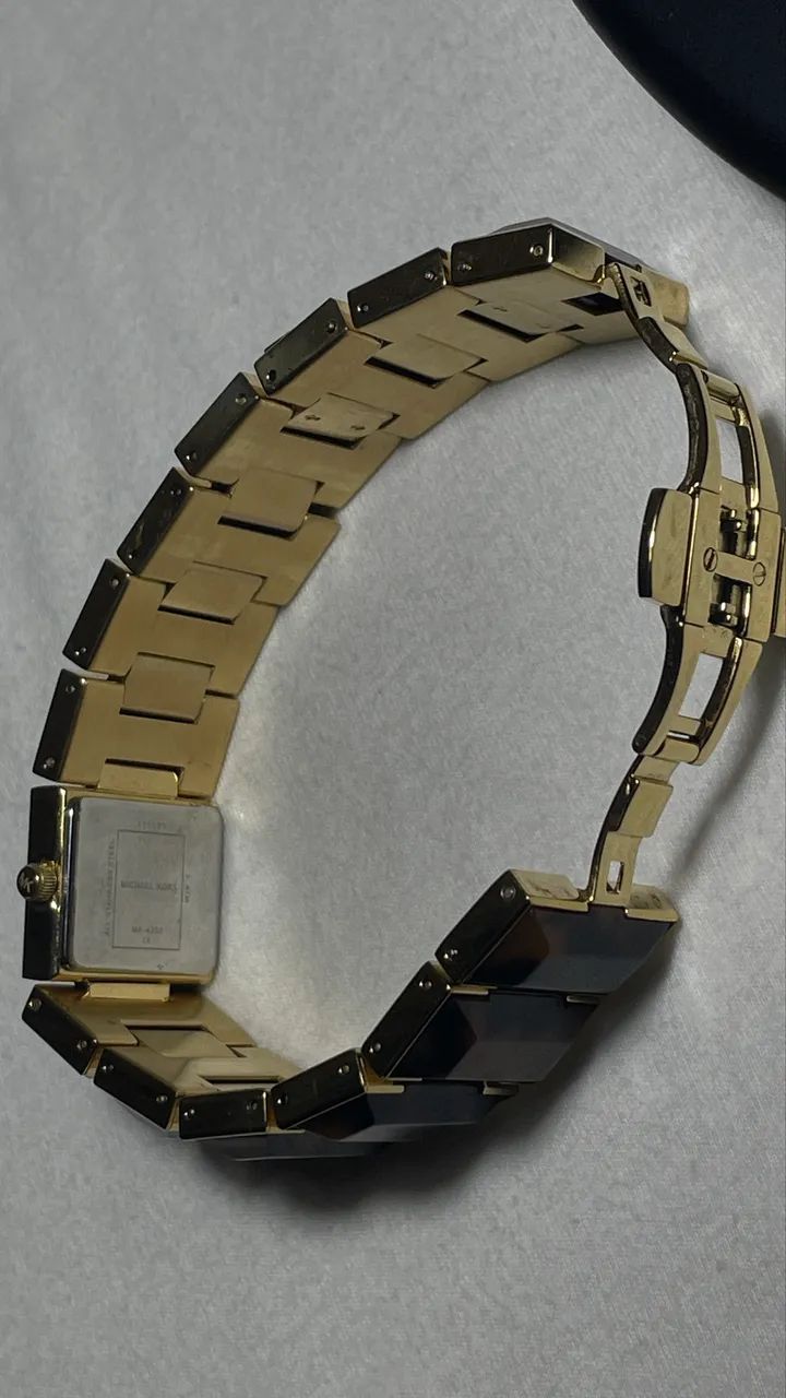 Relógio Bracelete Michael Kors pulseira deployant - Foto 4