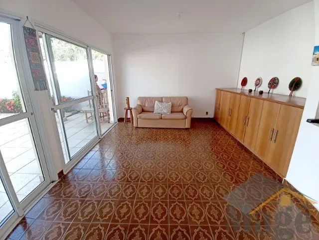 CASA TERREA COM 03 DORMITÓRIOS E PISCINA Á VENDA NO JARDIM GUAIUBA - REF.: 5954 - Foto 5