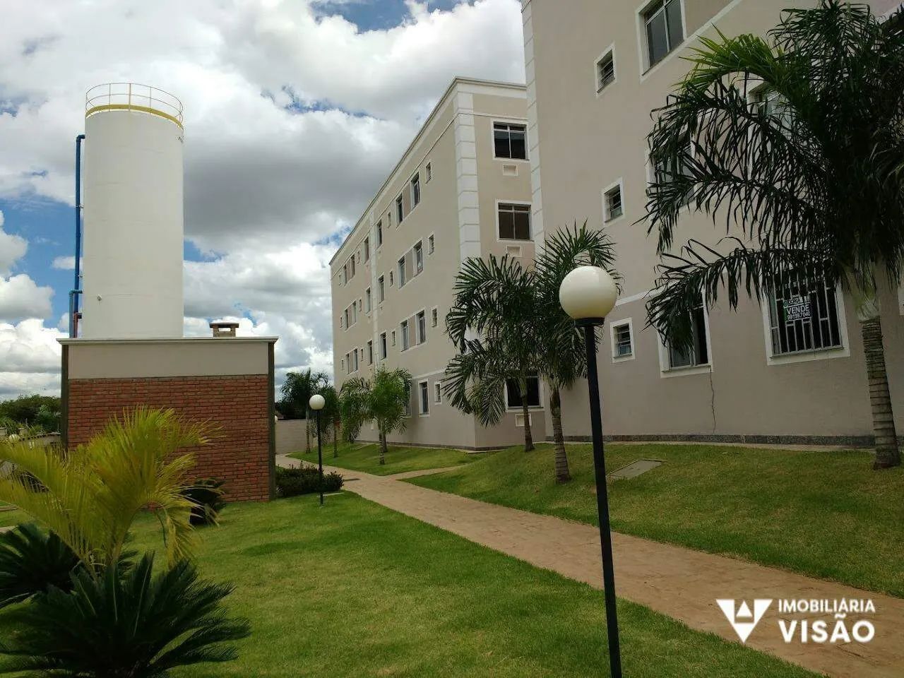 APTO 2 QUARTOS, 1 VAGA. CONDOMÍNIO FECHADO - Foto 2