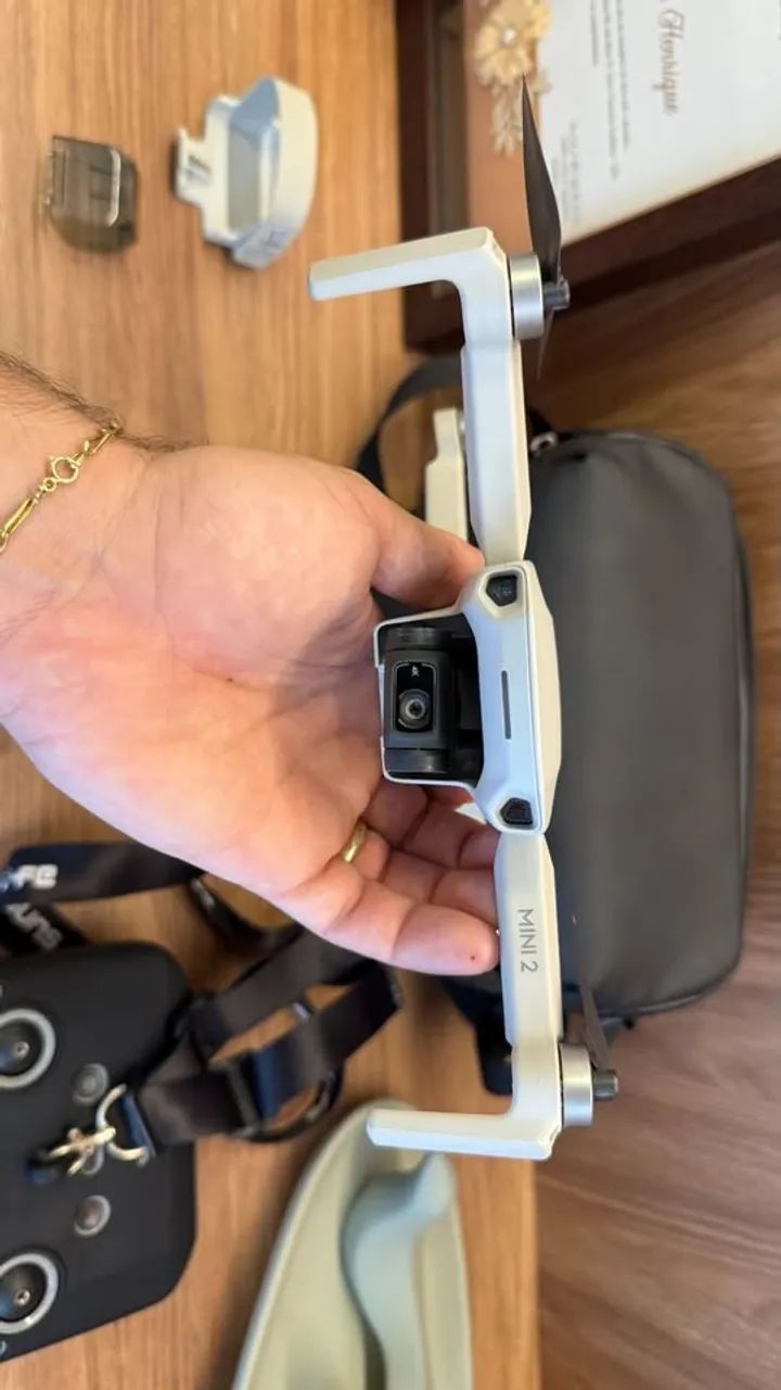 Drone DJI Mini 2 Kit Fly More Combo - Foto 4