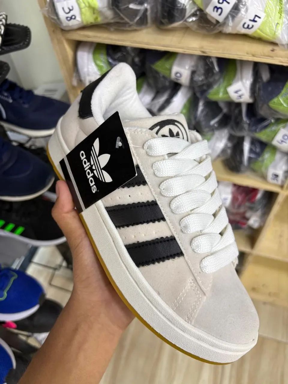 Tênis Adidas Original - Foto 2
