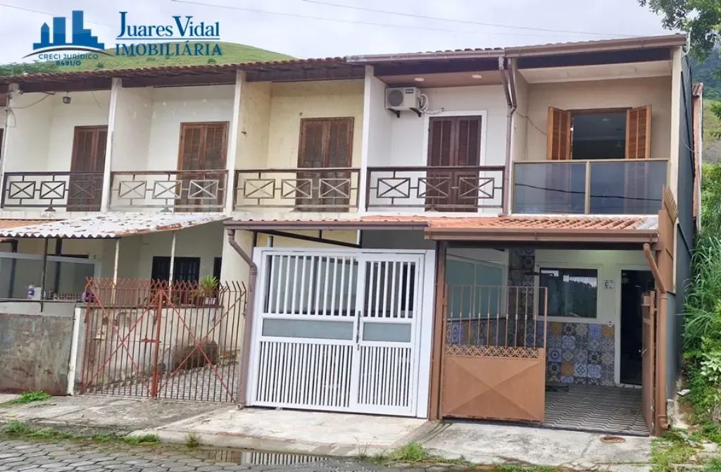 Casa Duplex na entrada de Itacuruçá