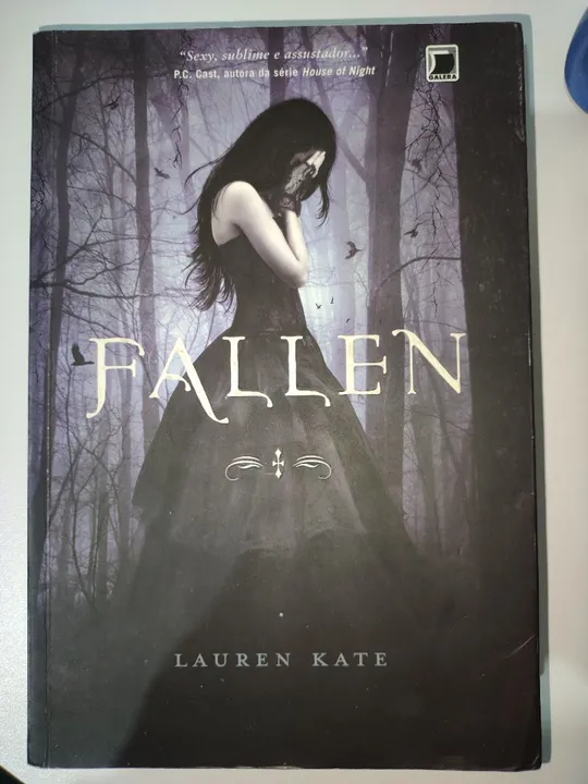 Livro Fallen - Lauren Kate - Capa Dura