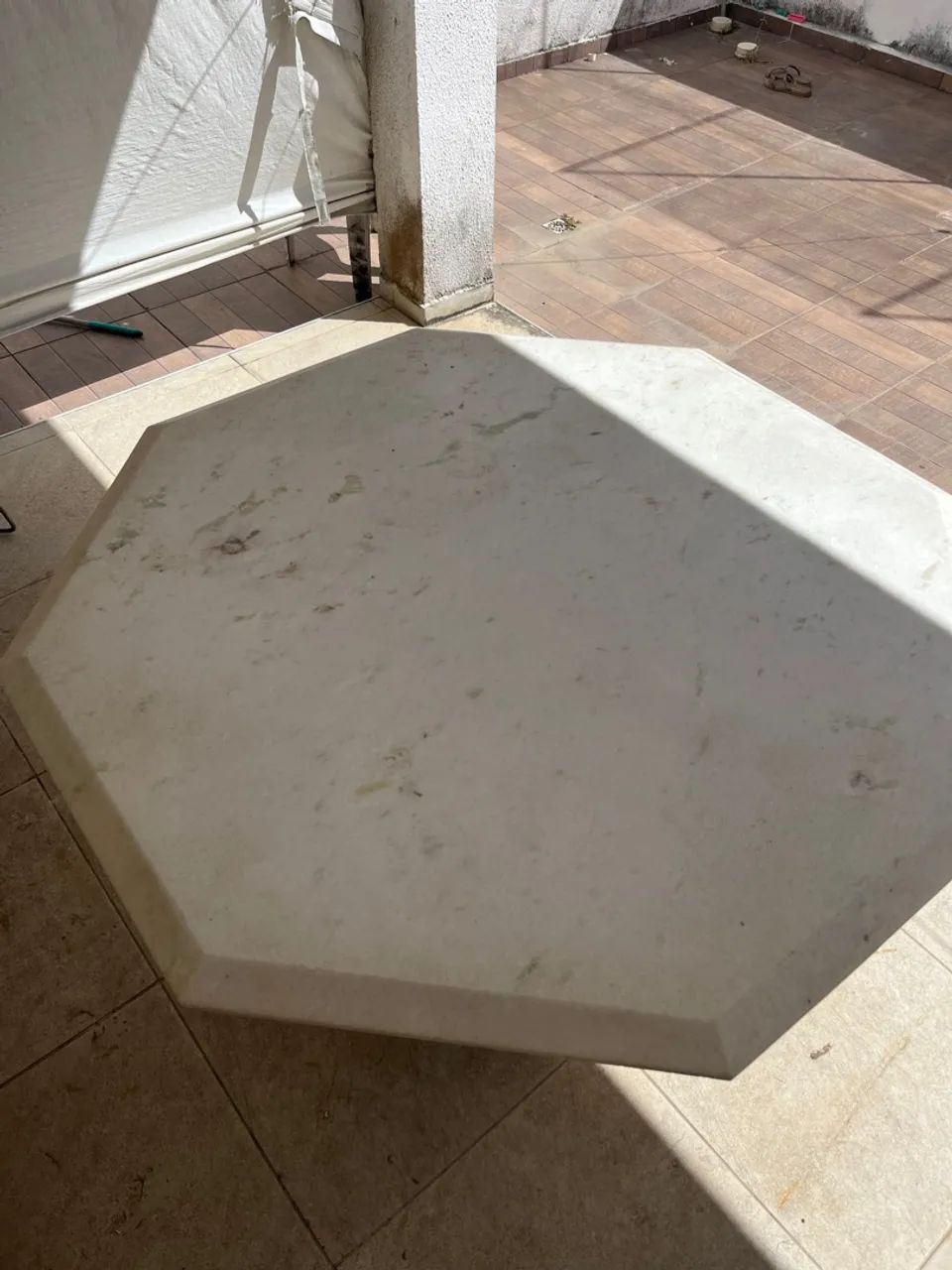 Mesa de mármore 