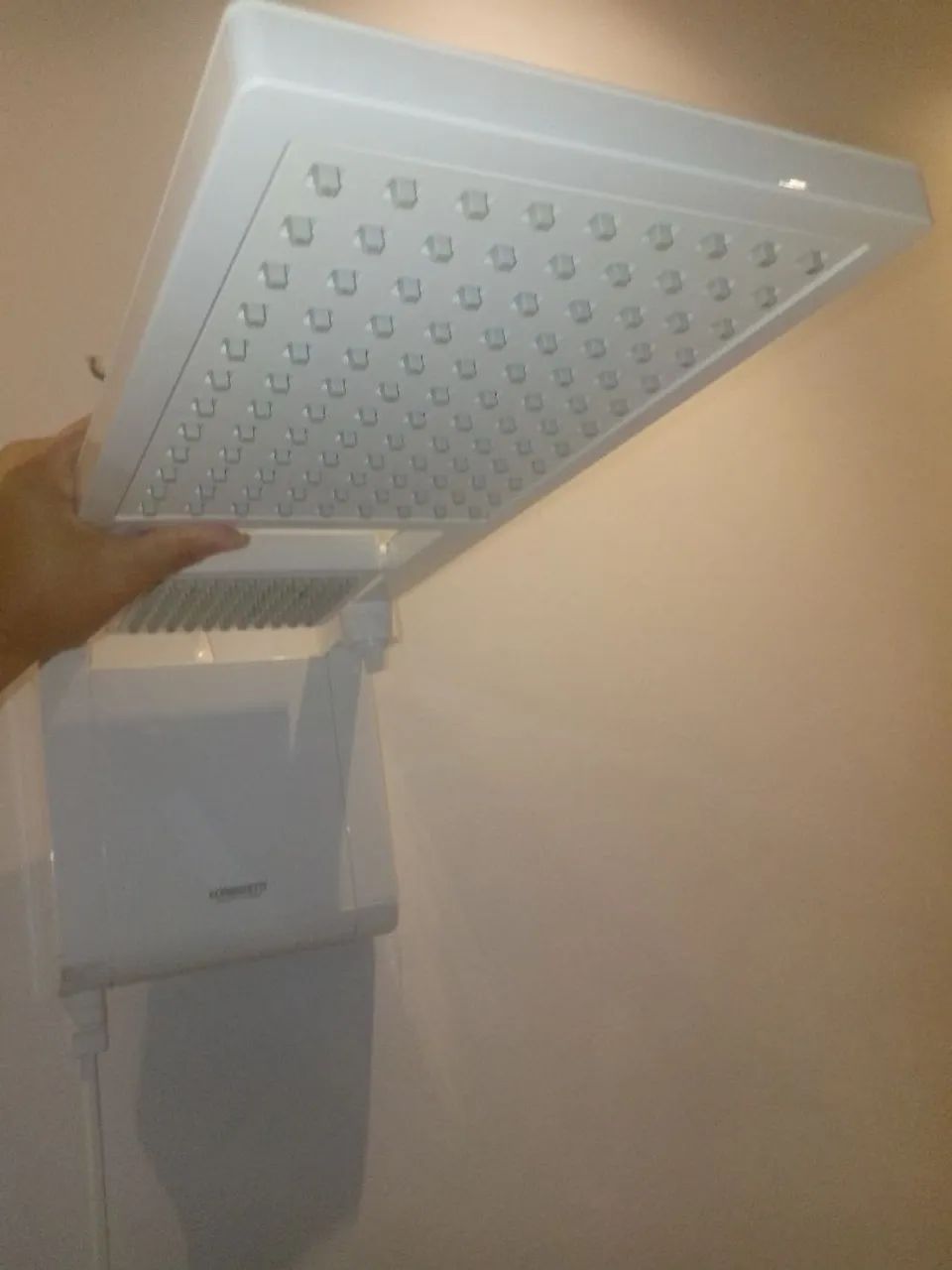 Chuveiro elétrico 64706407725314124