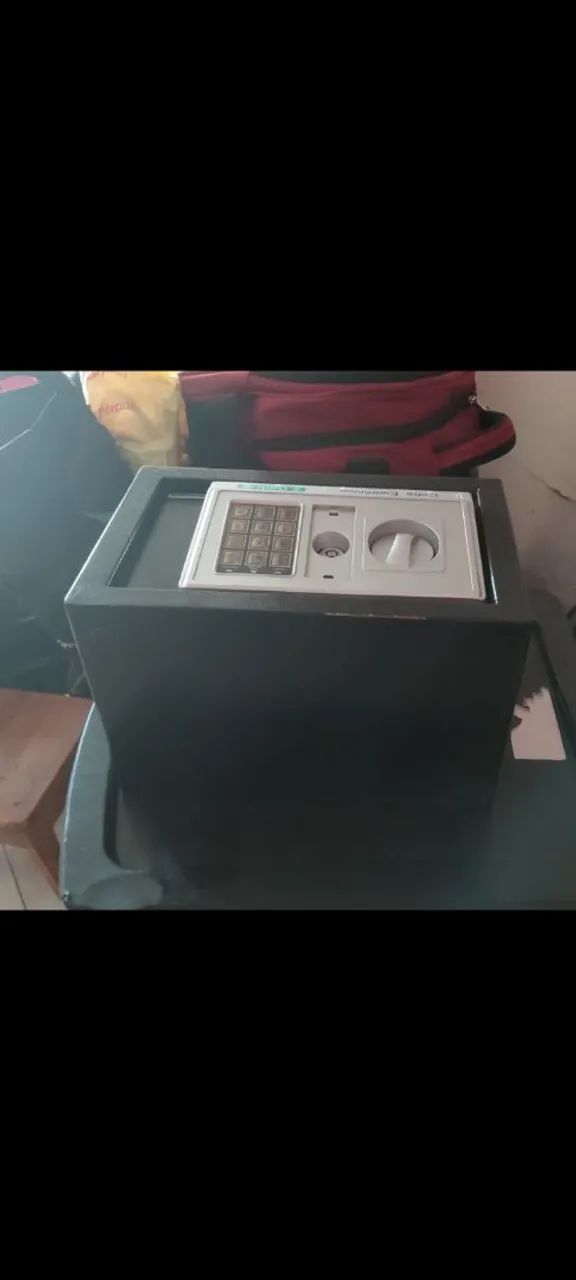 Cofre eletrônico com chave - Foto 3
