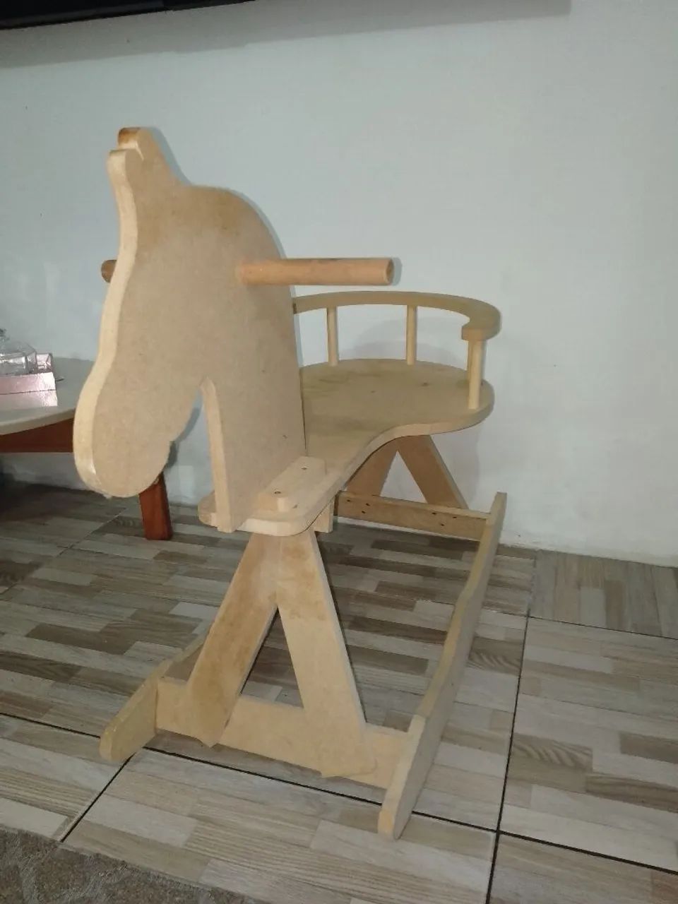 Cavalinho de madeira infantil - Foto 4