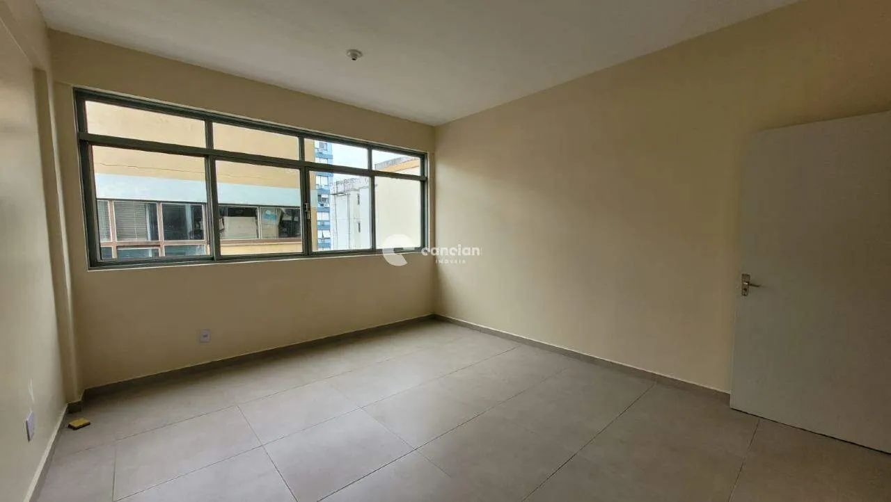Sala Comercial no Prédio da CACISM - Localização Privilegiada - Foto 2