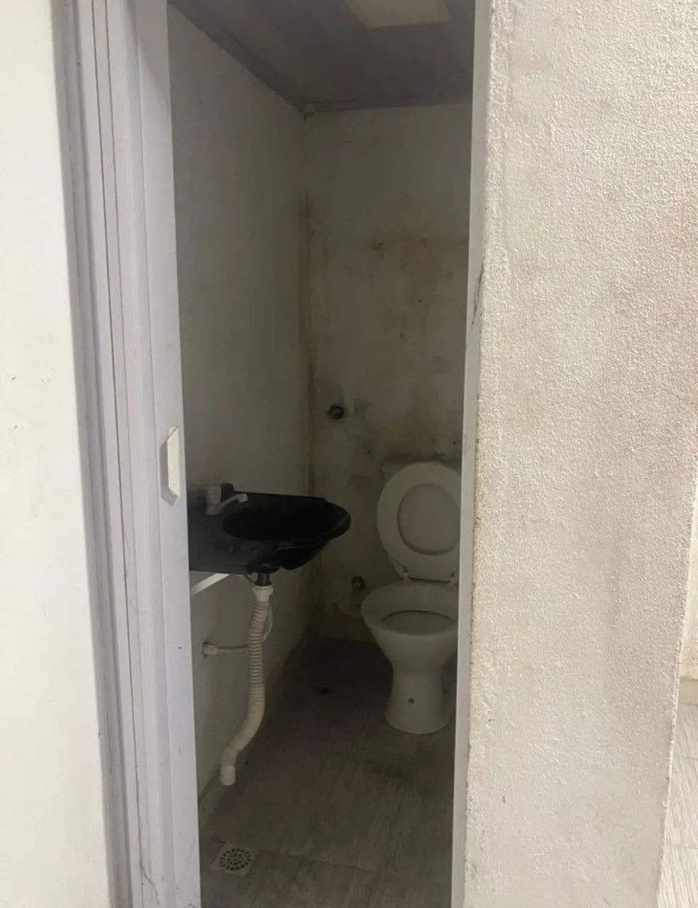 Alugo para casa ou comércio. - Foto 4