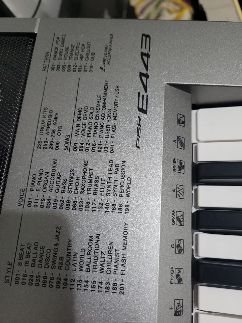 Teclado Yamaha E443 - Foto 5