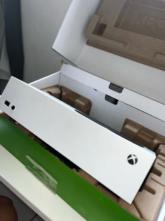 Xbox Series S apenas 3 meses de uso, com garantia de 1 ano. e - Foto 3