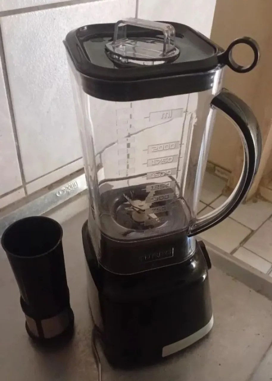 Liquidificador Turbo com Jarra de 2 Litros