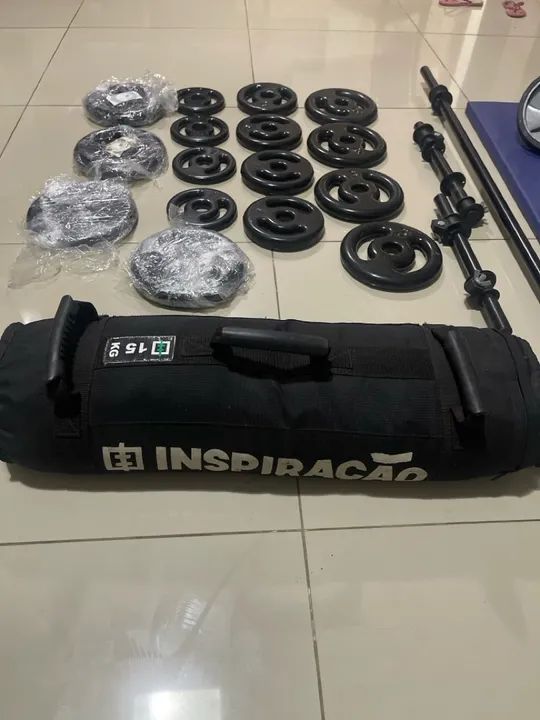 Kit de musculação completo - Barras, Halteres, Anilhas e Acessórios - Foto 2
