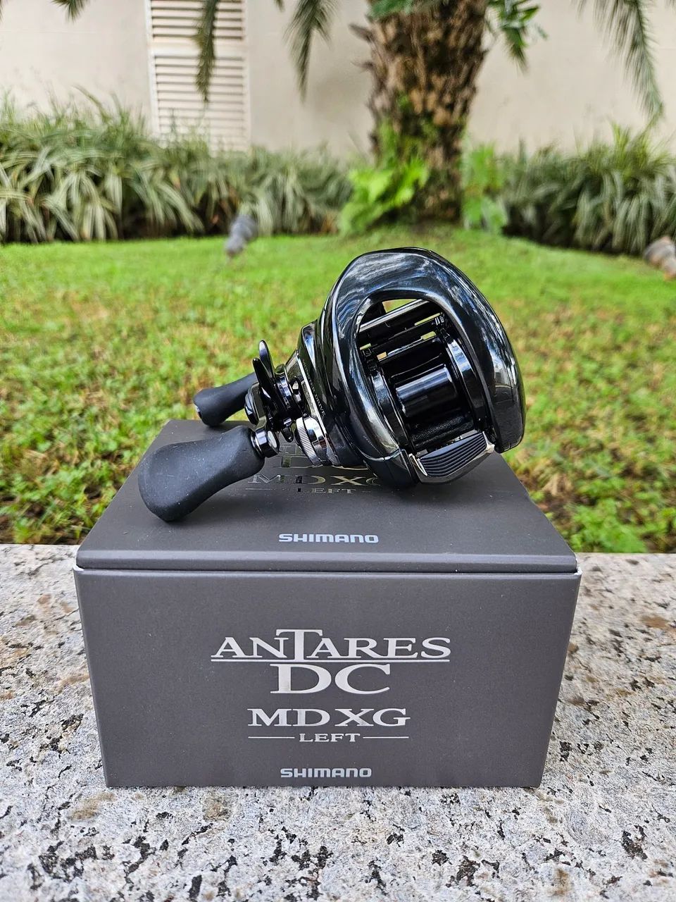Carretilha Shimano Antares DC MD XG Left - Esportes Aquáticos