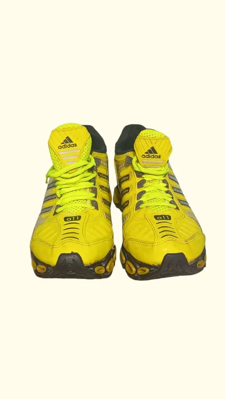 Tenis Adidas n39  - Foto 3