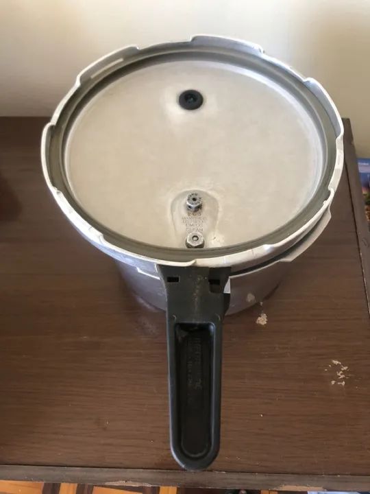Panela de pressão 6 litros  - Foto 3