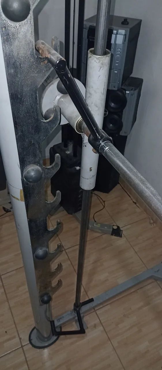 Aparelho de musculação smith  - Foto 6