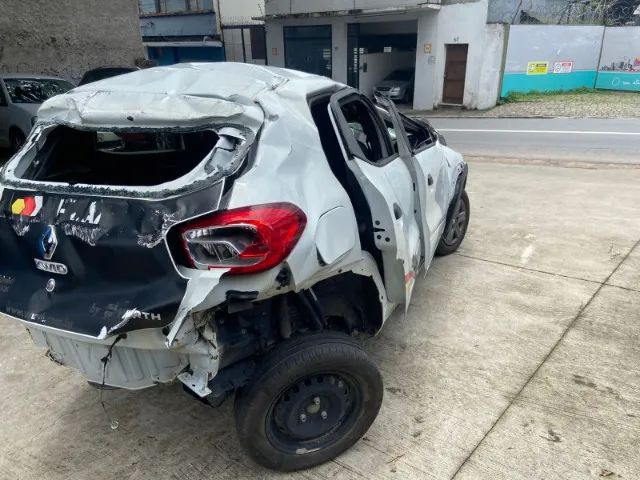 RENAULT KWID ZEN 1.0 SCE 2023/2024 - Foto 2