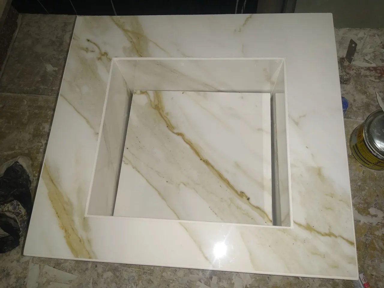 Pia Esculpida em Porcelanato Marmorizado