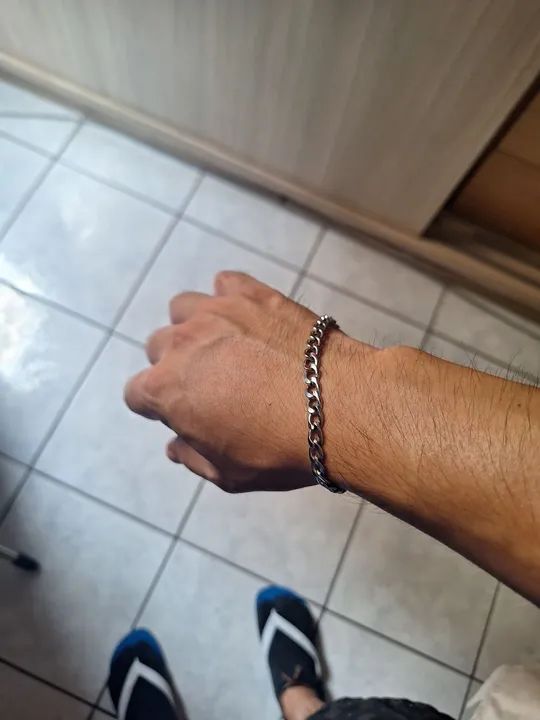 Corrente + Pulseira de aço ( muito pouco usado) - Foto 5