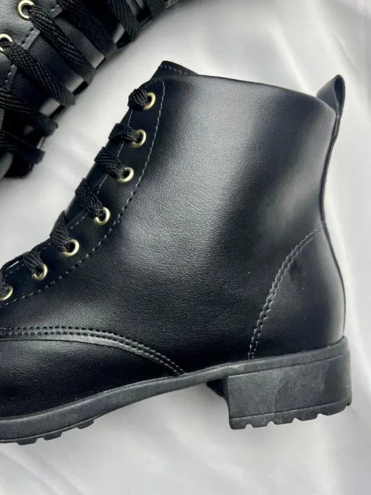 Bota Feminina Preta Confortável Super Macia Top - Foto 3
