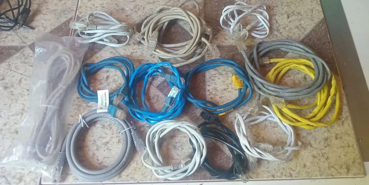 14 Cabos de rede RJ45 - Diversos tamanhos