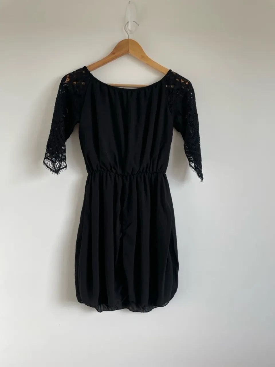 Vestido acinturado curto preto tam P Made in Italy - Foto 6