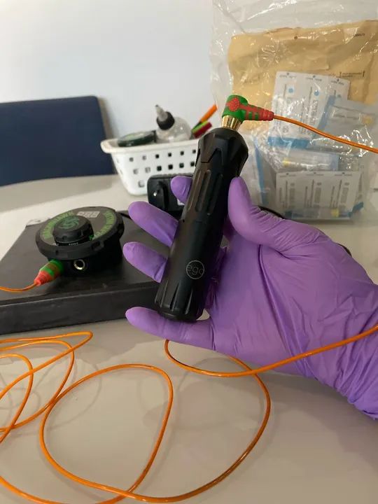Máquina Pen Caneta De Tatuagem - EGO SWITCH MACHINE V2 - BLACK  com Fonte  - Foto 4